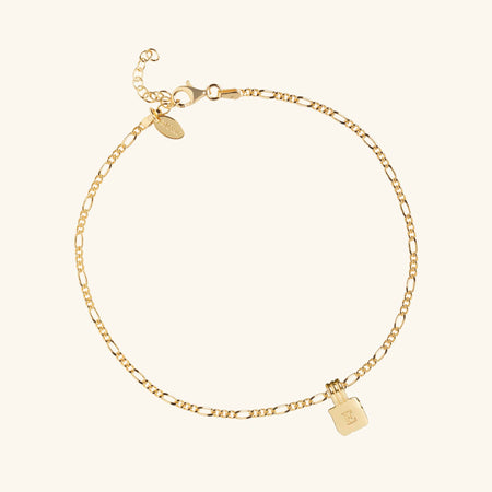 Initial Square Charm Figaro Chain Anklet Gold